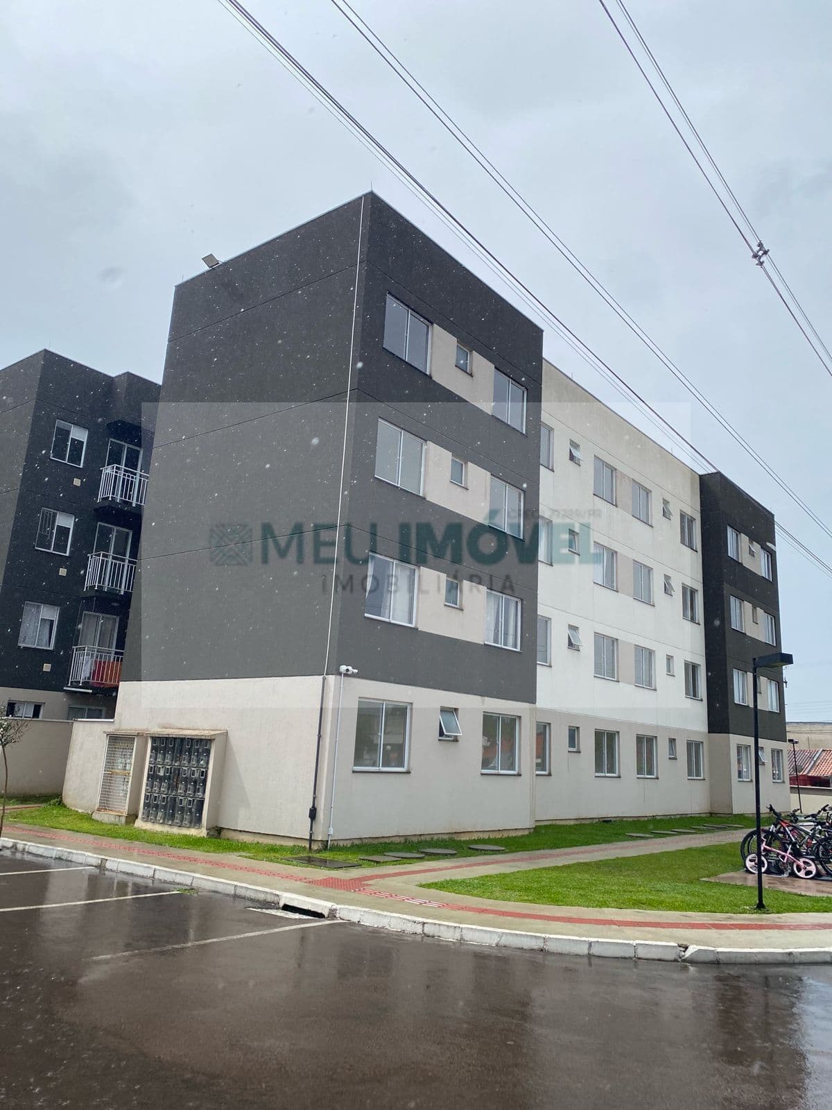Apartamento Padrão à venda no bairro Itaqui.
