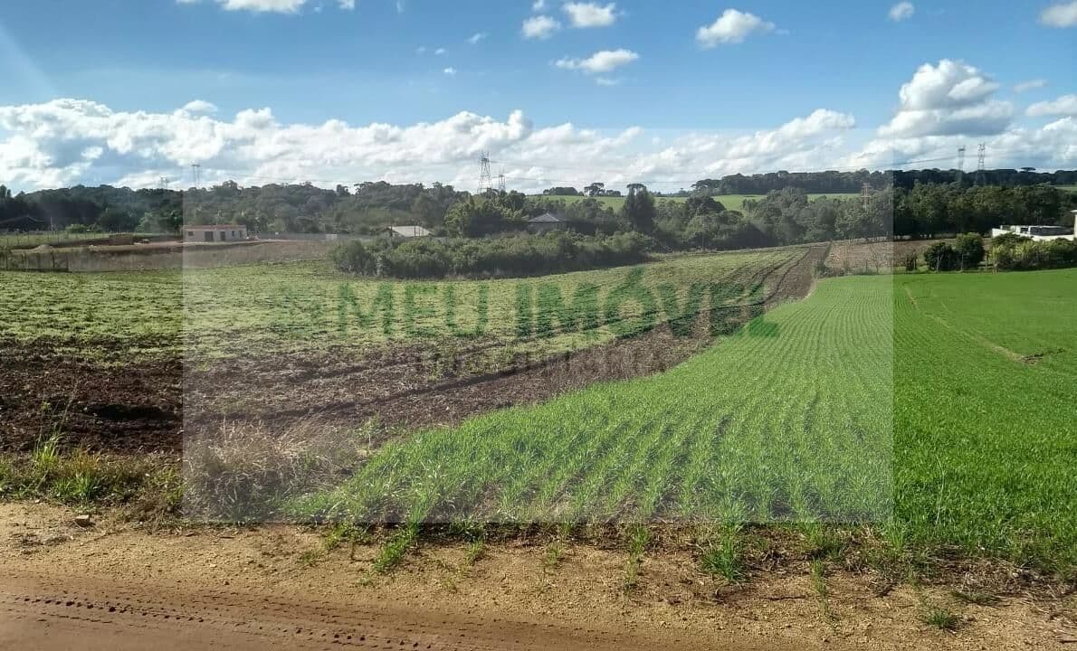 Terreno à venda no Fazendinha.