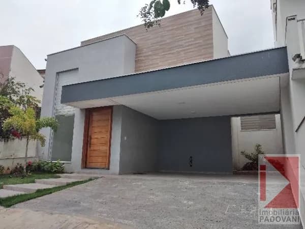 Casa Alto Padrão em Aparecidinha, Sorocaba/SP