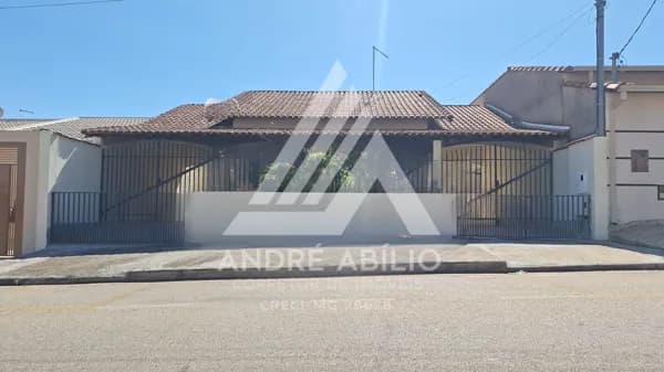 Casa em Pouso Alegre - Vergani