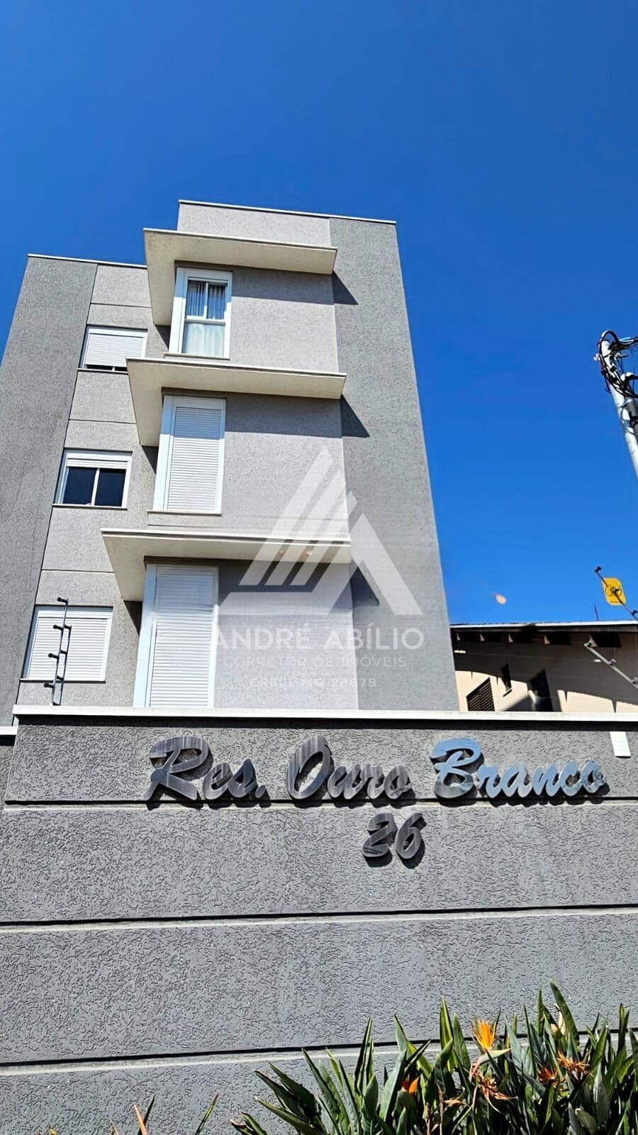 Apartamento lindo com planejados e varanda gourmet no Santa Rita II !!