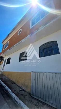 Casa no centro de Pouso Alegre!!