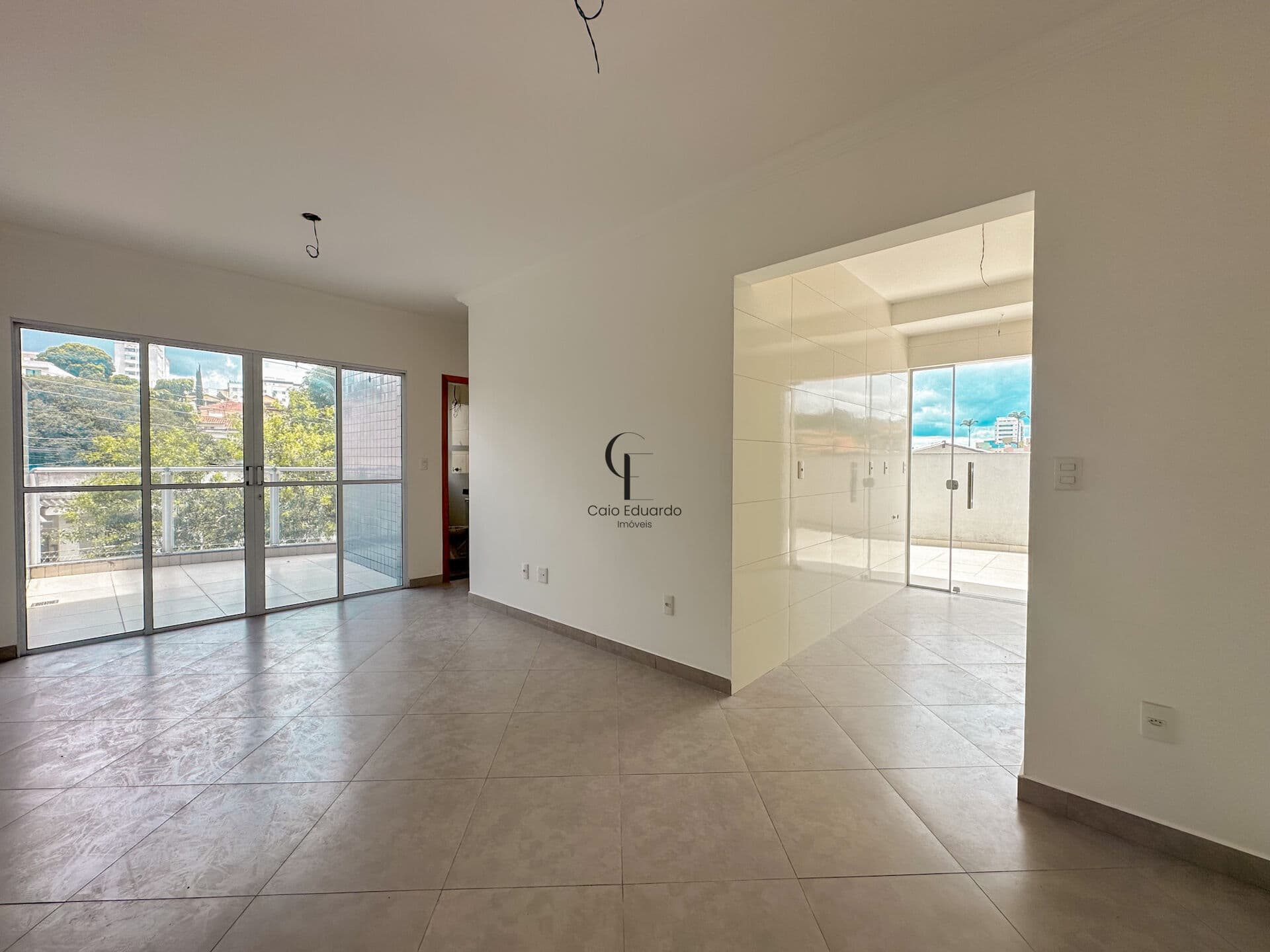 Apartamento Com área externa - Santa Mônica