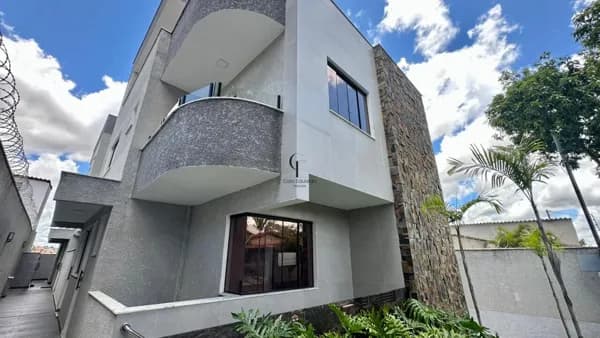 Apartamento Com área externa em Santa Mônica, Belo Horizonte/MG