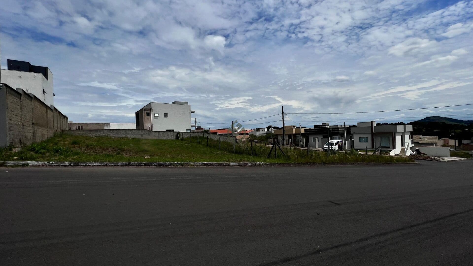 🏡 Terreno à venda no Bairro Chapada em Lages/SC