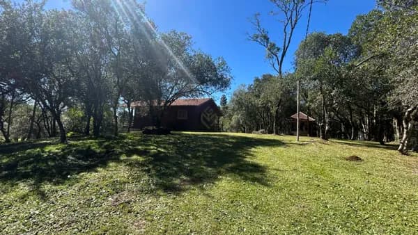 Chácara com 7.268,82m² em Capão Alto/SC, casa e fácil acesso pela BR-282