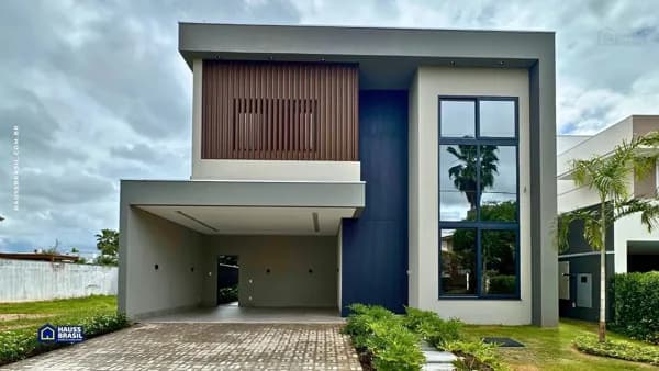 Sobrado Alto Padrão com 4 Suítes e Piscina à Venda no Florais dos Lagos — Cuiabá/MT