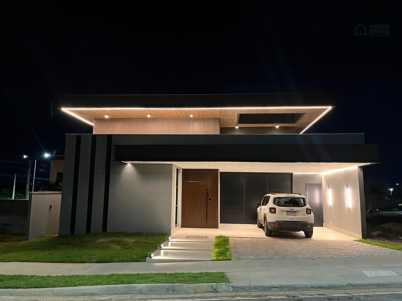 Casa Térrea com Piscina Aquecida à Venda no Brisas — Ribeirão do Lipa, Cuiabá/MT
