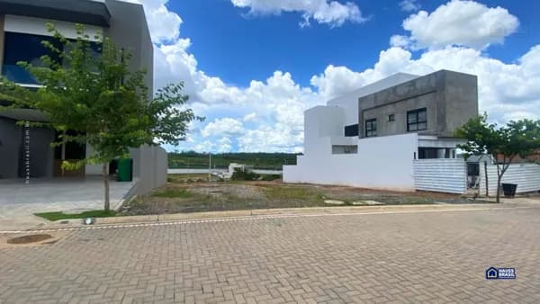 Florais Safira: Terreno de 200m² com Lazer Completo
