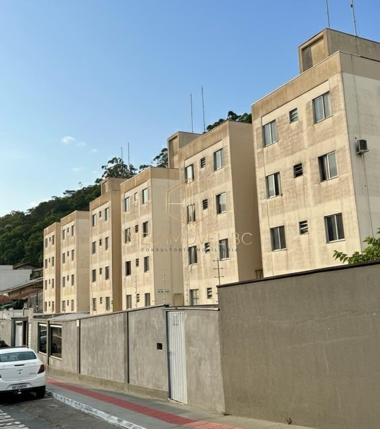 Apartamento no residencial Marazul no bairro fazendinha em Itajai.