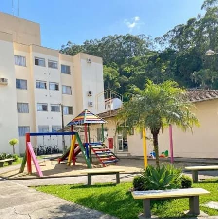 Apartamento no residencial Marazul no bairro fazendinha em Itajai.