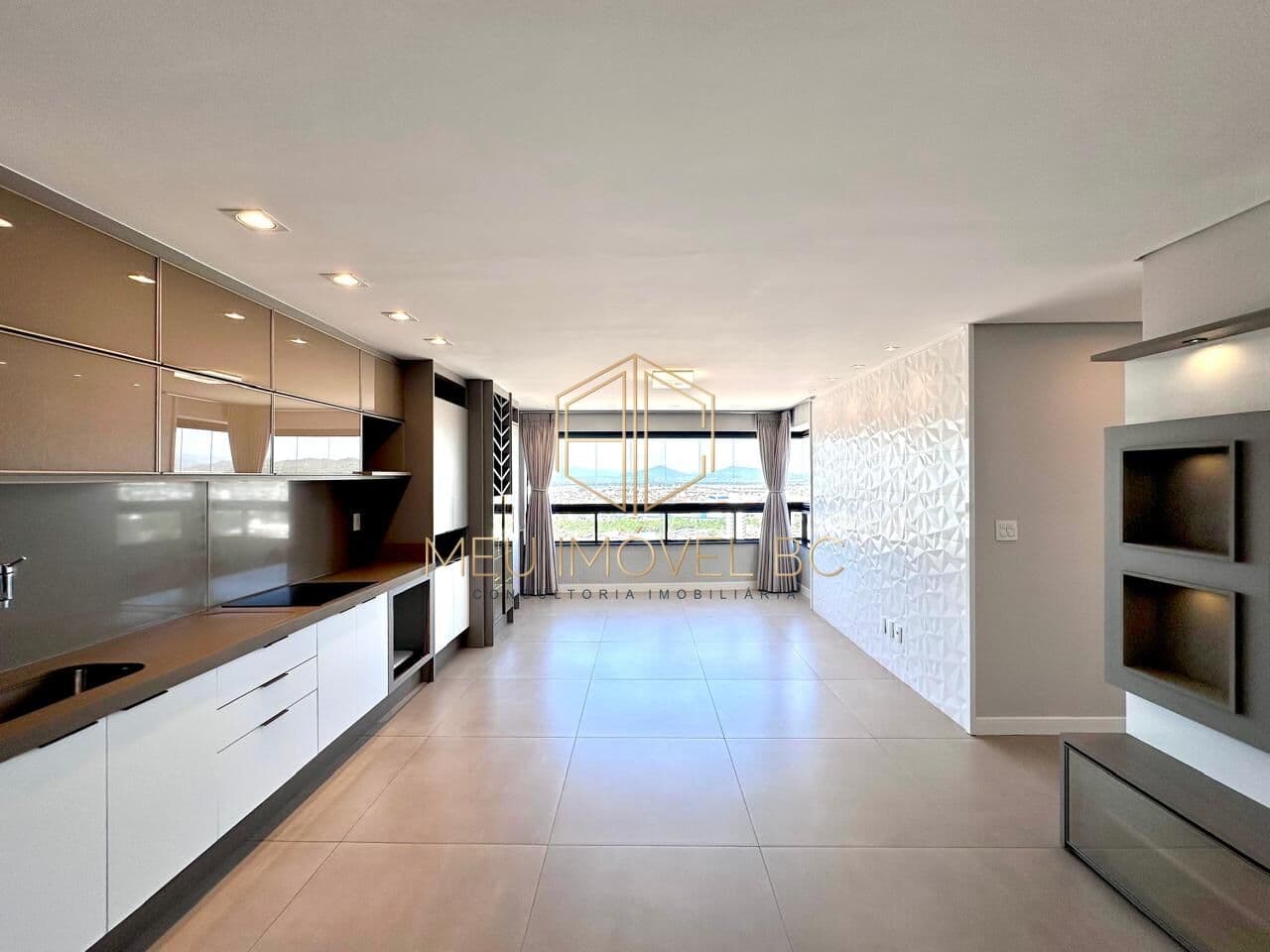 Apartamento no Edifício Atmos Time em Itajaí