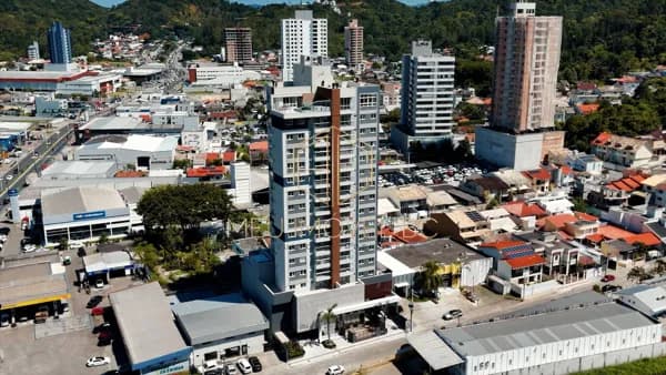 Apartamento com 3 dormitórios sendo 1 suíte no L´Aquamarine Residence em itajaí.