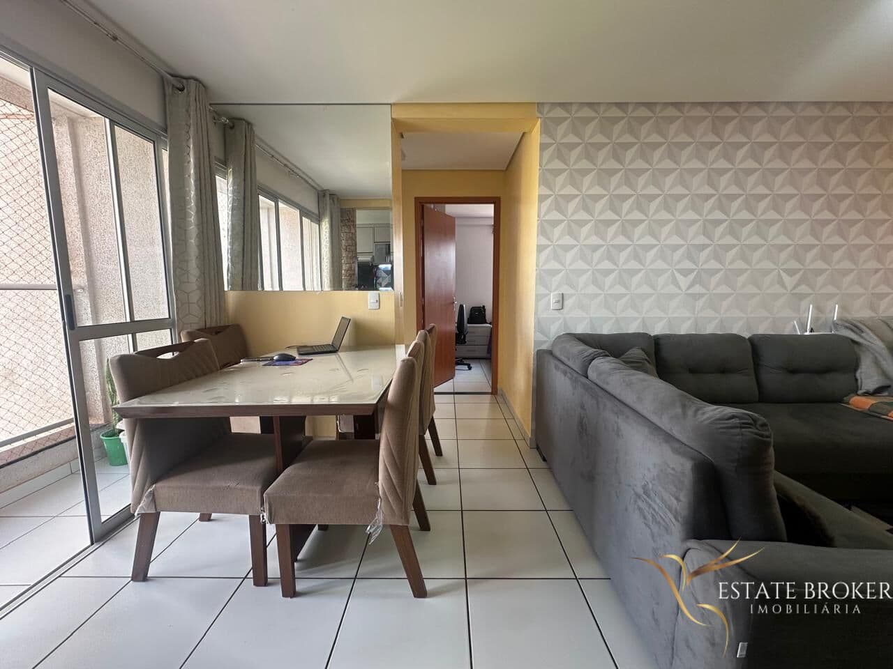 Apartamento de 2 Quartos, com suíte e Varanda - QN 408 Samambaia Norte