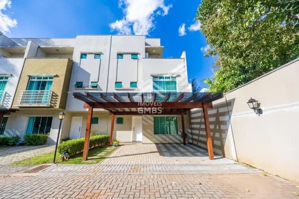 Casa de alto padrão à venda no Jardim Social – Curitiba/PR