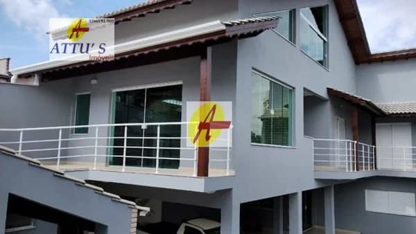 Sobrado Alto Padrão para Venda em Centro Arujá-SP