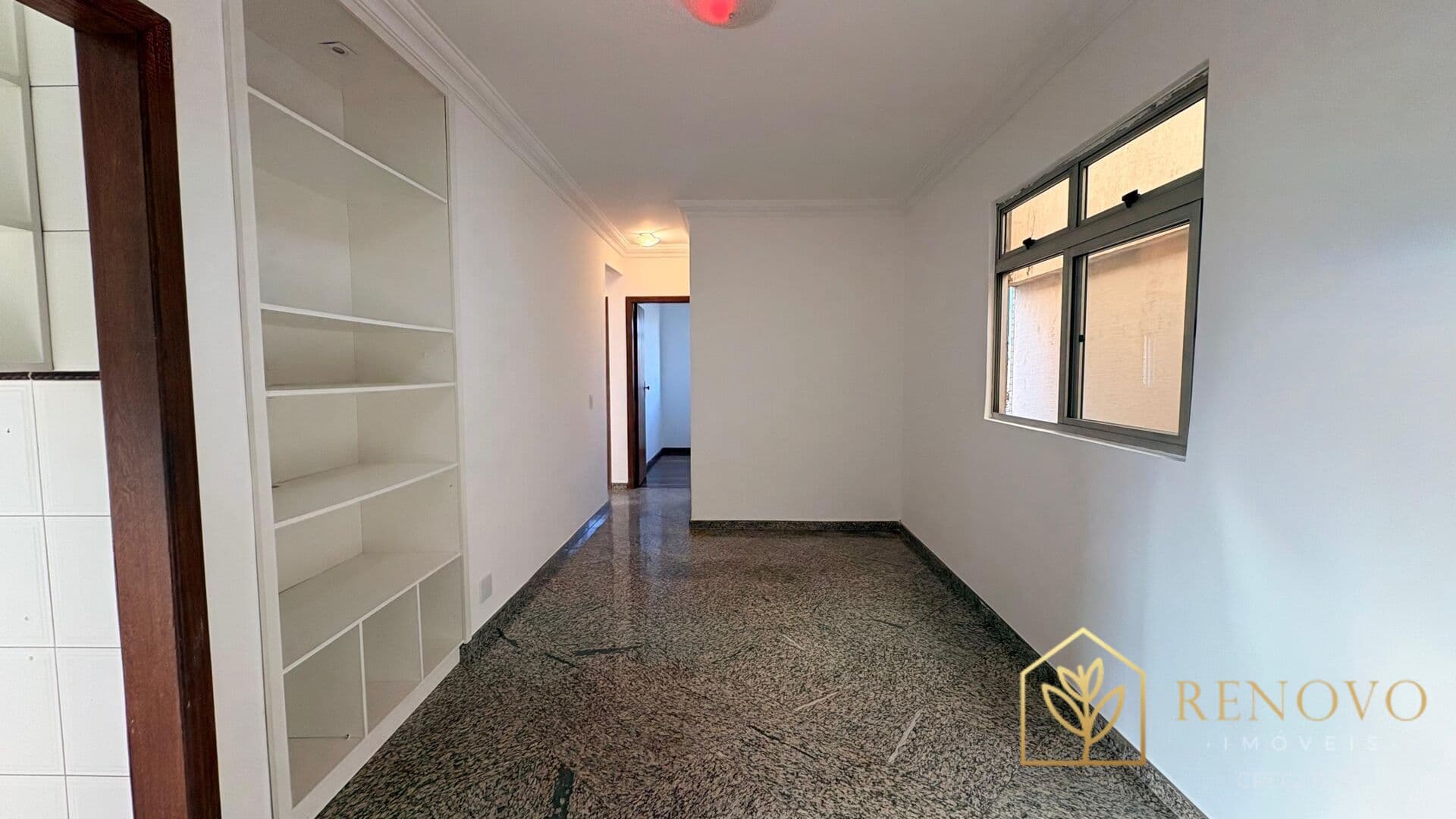 Apartamento à venda no bairro Liberdade, com 62 m², 03 quartos (01 suíte), 02 vagas