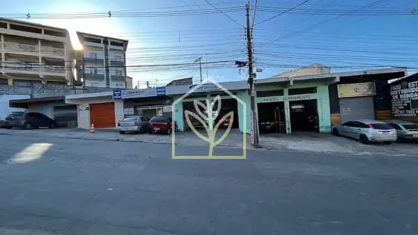 LOJAS BEM LOCALIZADAS 360m² NO TOTAL