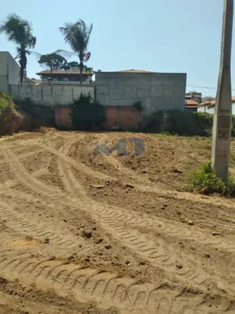 Lote/Terreno em Águas de São Pedro - Jardim Porangaba