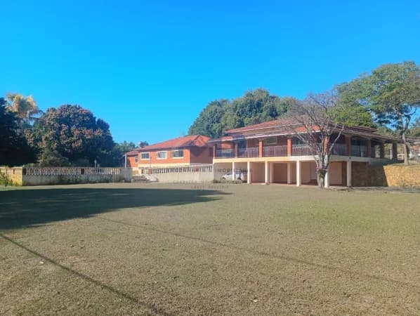 Fazenda/Sítios/Chácaras em São Pedro - Camargo