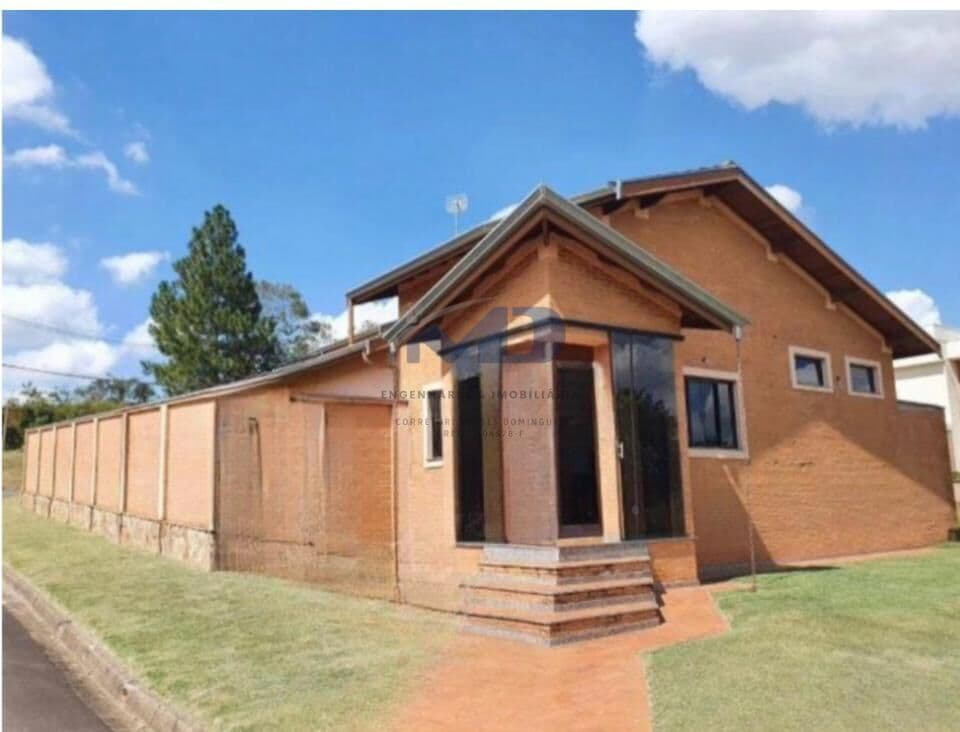Casa Padrão; Condomínio Aguas do Campo