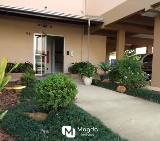 Apartamento com 3 Quartos e 1 banheiro à Venda, 84 m² por R$ 350.000