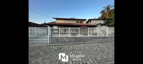 Casa em Blumenau - Velha