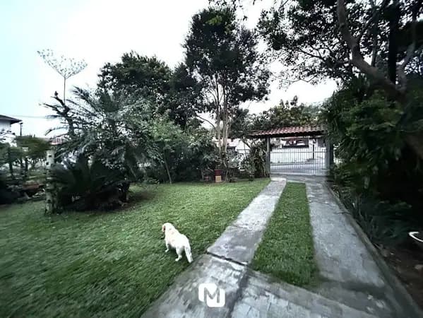 Venda de Casa Mista com Terreno Amplo e 3 quartos – Espaço e Conforto!