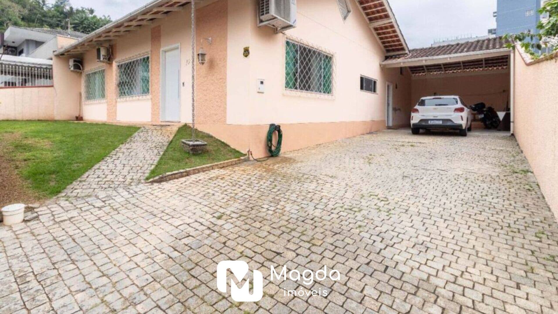 Casa em Blumenau - Centro