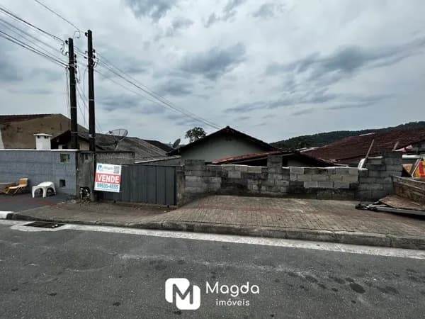 Oportunidade única para quem busca localização privilegiada e potencial de investimento!