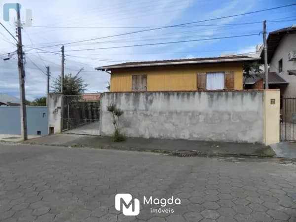 Terreno com casa