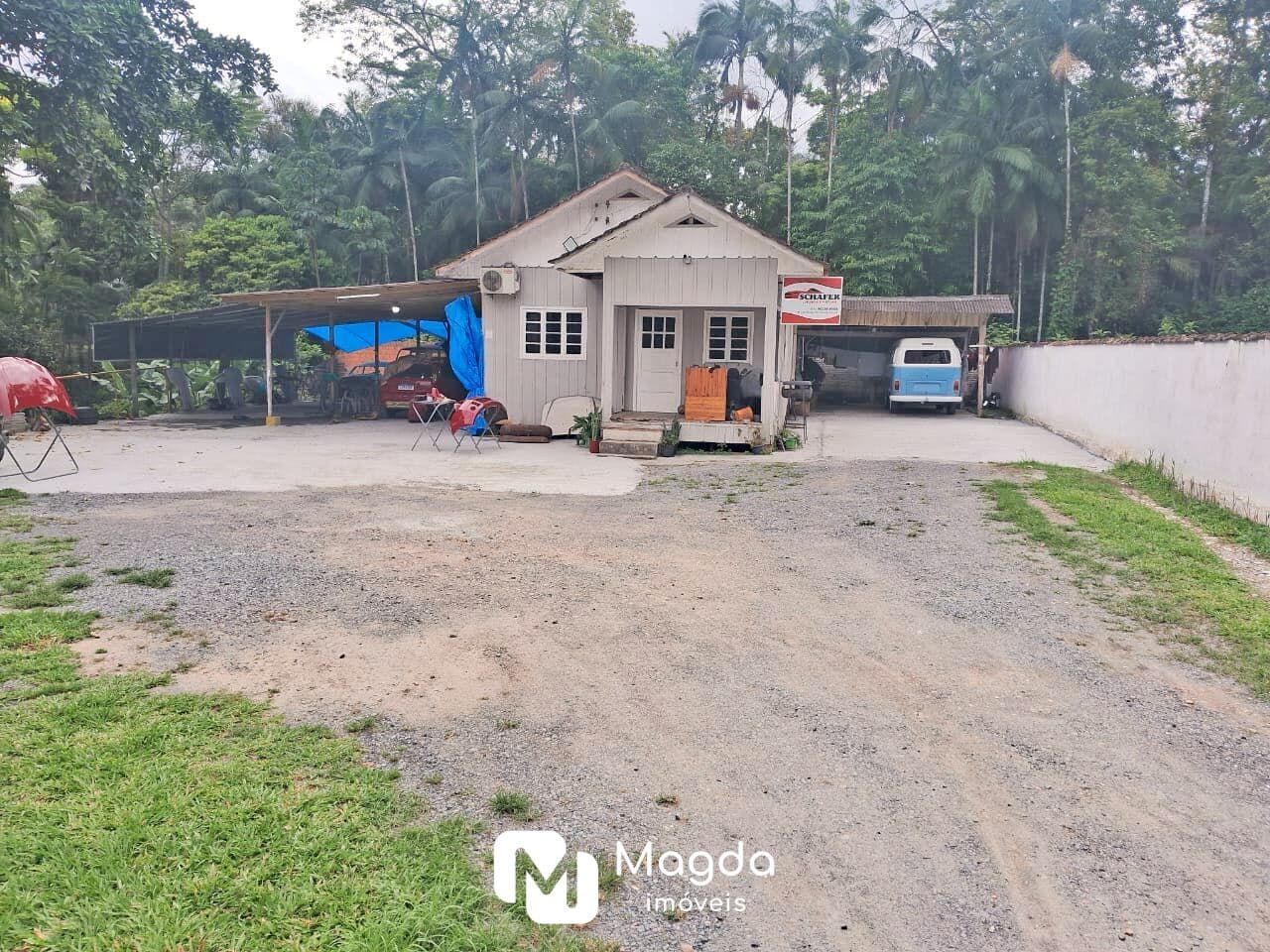 Terreno plano no Bairro Salto do Norte com 1.420m² de área.