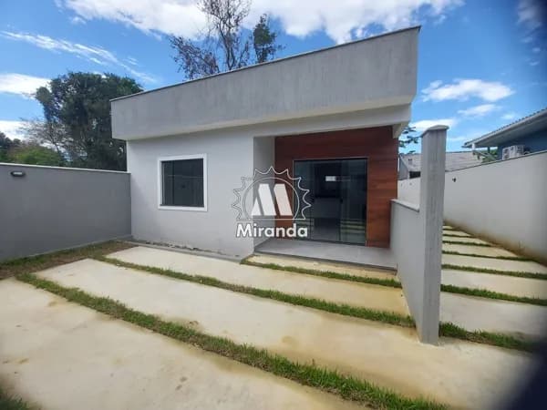 Casas Novas e Lineares no Centro de Guapimirim, 2 qts.
