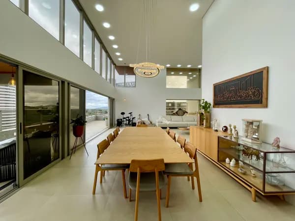 Cobertura Linear de 341m² Só R$ 18.400 o m² com 4 suítes e vista para as montanhas, a venda por R$ 6.300.000 no Vale do Sereno - Nova Lima