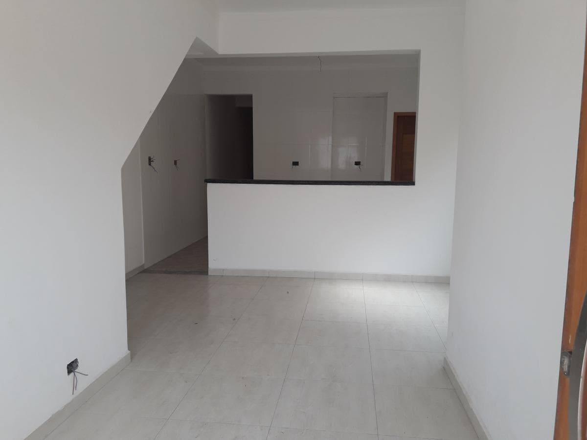 Casa à venda no bairro Vila Mirim em Praia Grande/SP