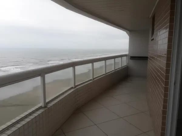 Apartamento à venda no bairro Campo da Aviação em Praia Grande/SP