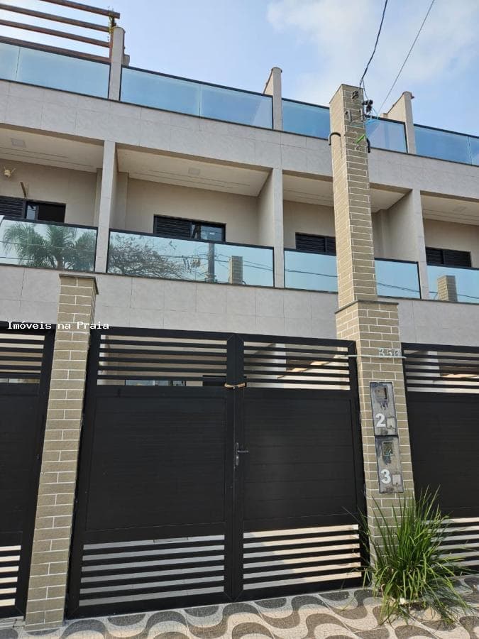 Sobrado à venda no bairro Balneário Maracanã em Praia Grande/SP