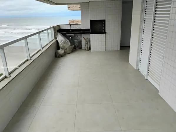 Apartamento à venda no bairro Vila Caiçara em Praia Grande/SP
