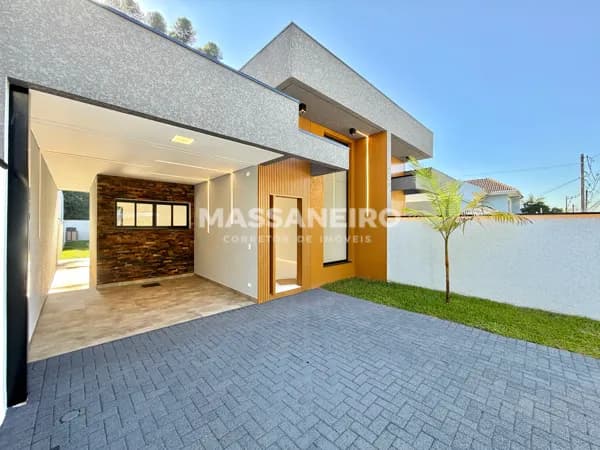 Casa em São José dos Pinhais - Águas Belas