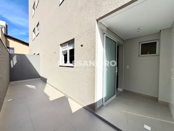 Apartamento em São José dos Pinhais - Três Marias