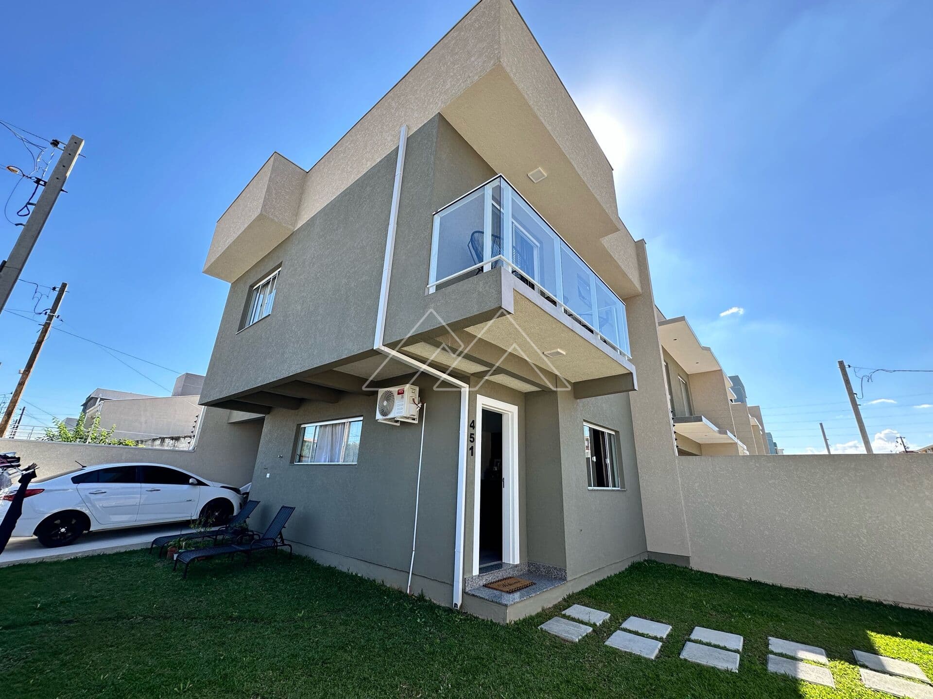 Sobrado em São José dos Pinhais - Cidade Jardim