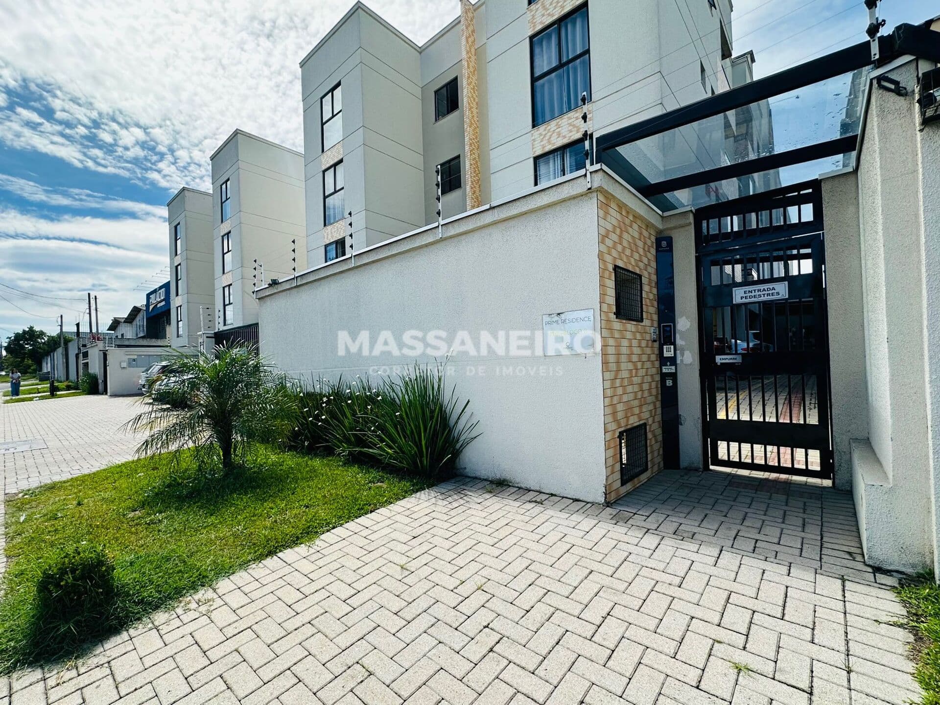 Apartamento em São José dos Pinhais - Costeira