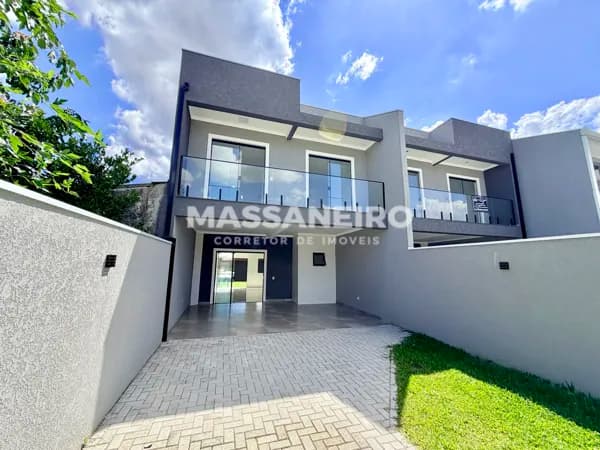 Casa à venda no bairro Cruzeiro em São José dos Pinhais/PR