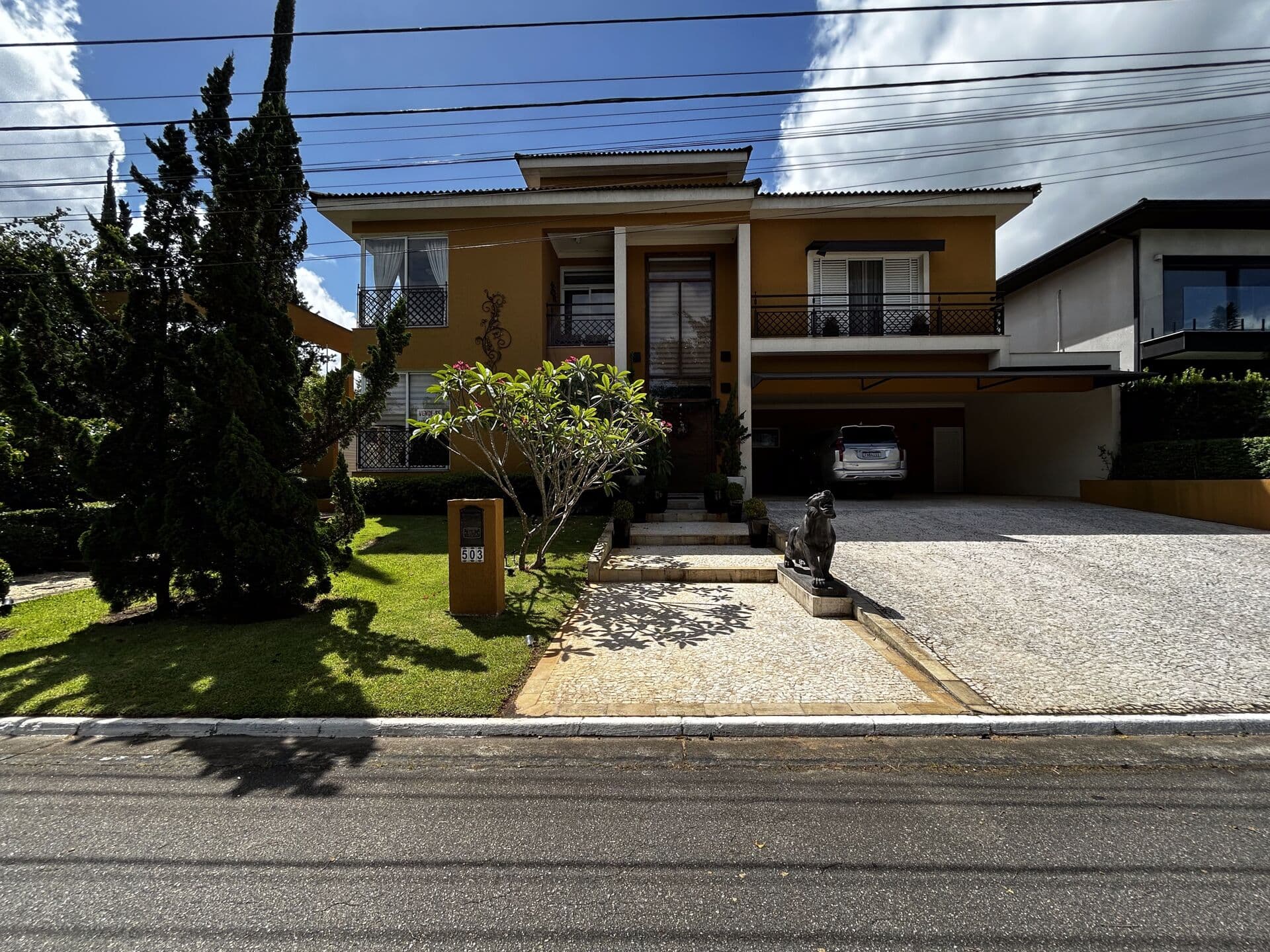PROPRIEDADE EXCLUSIVA EM ALDEIA DA SERRA | VISTA PARA O LAGO