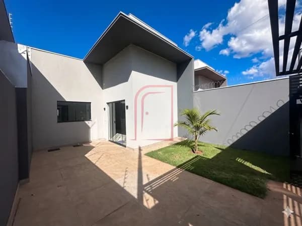 Casa em Campo Grande - água limpa park