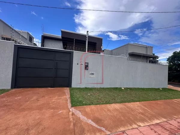 Casa em Campo Grande - Nova Lima