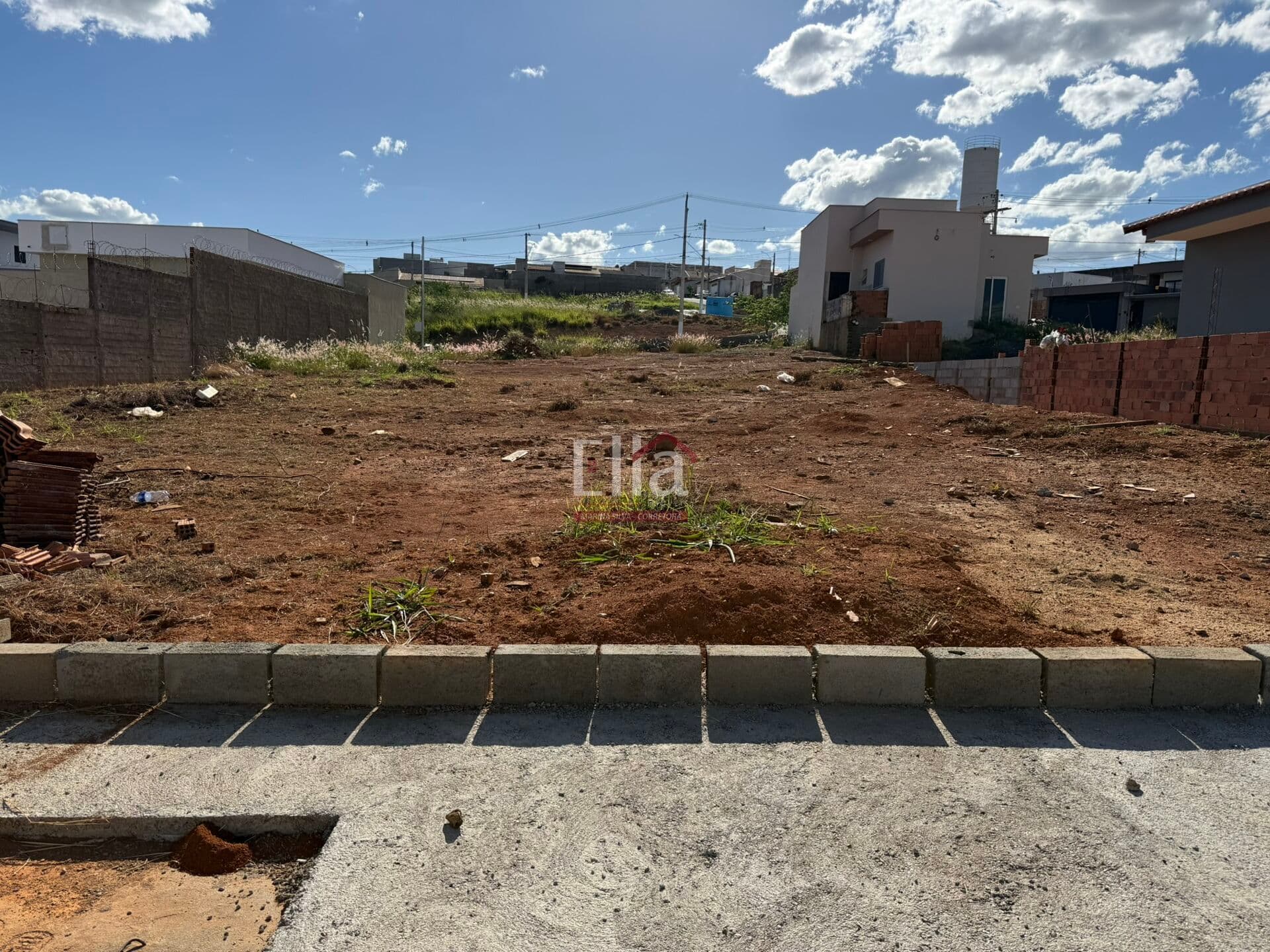 Terreno em Loteamento Jardim Girassol