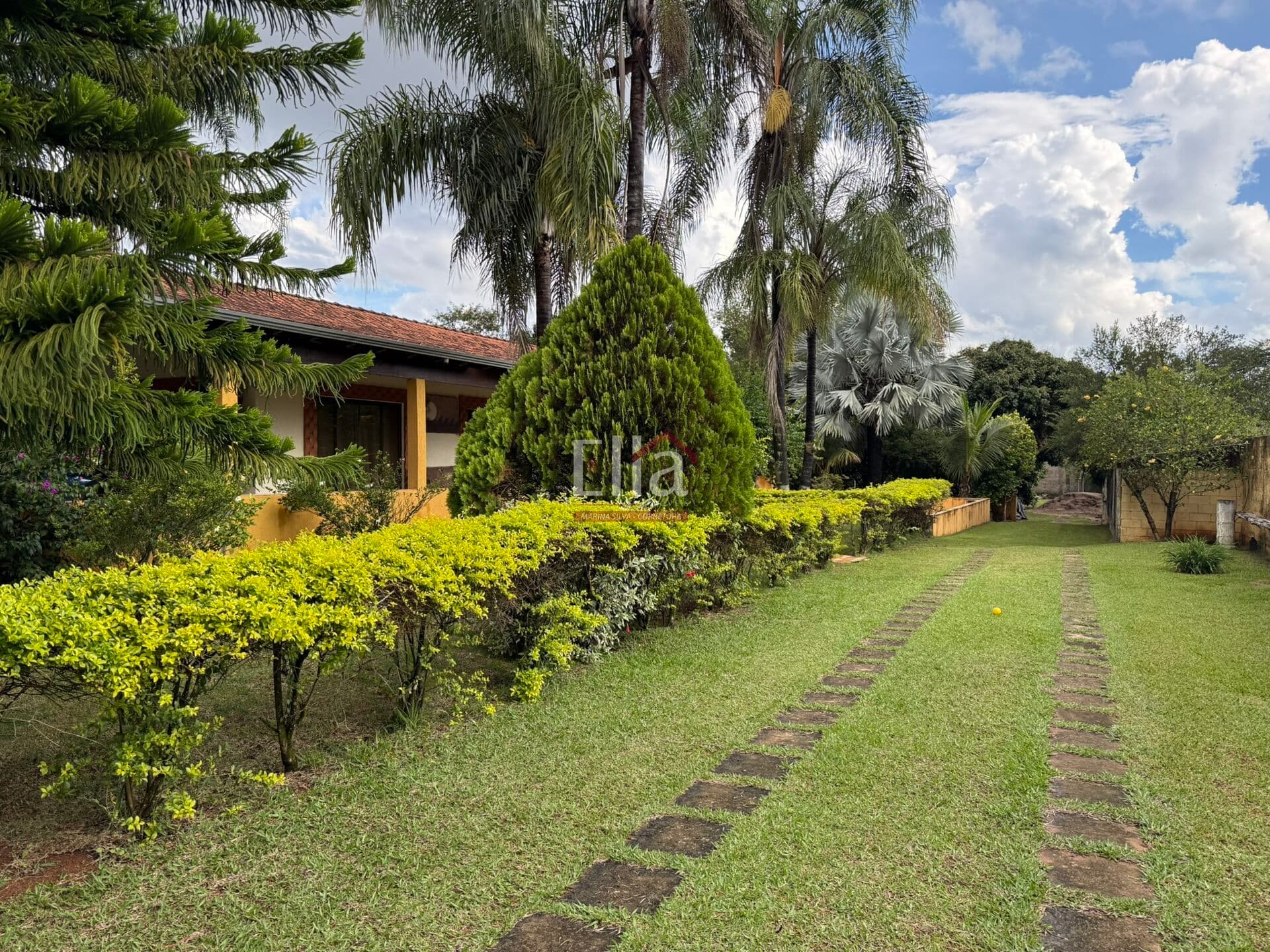 Casa Térrea localizada no bairro Agenor de Lima