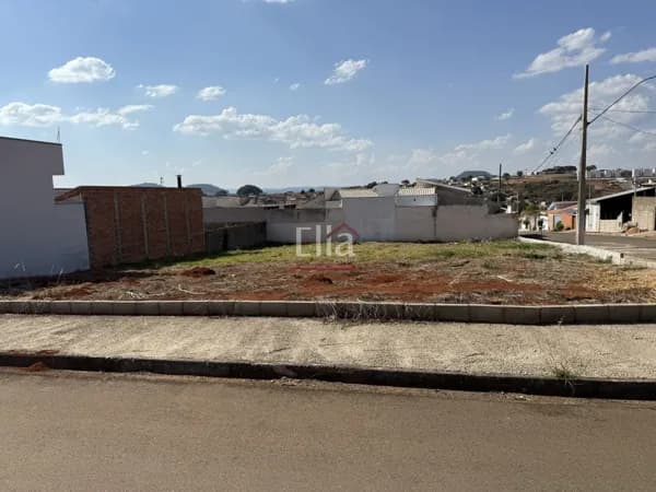 Terreno em Loteamento Jardim Aeroporto