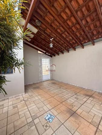 Casa em Guaxupé - Jardim Ouro Verde